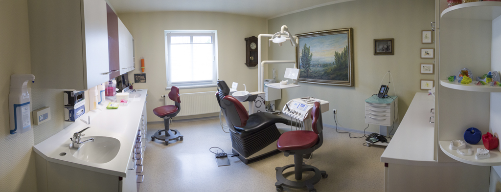 Behandlungszimmer Zahnarztpraxis Gehlhar